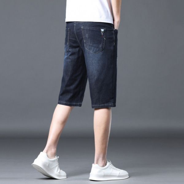 藏少彈力破洞牛仔短褲 - 1配色（限時特賣 - 5折） 幕峰MuFeng,男裝特賣,5折優惠,快閃活動,限時出清,網路購物,男裝品牌,超值優惠,時尚穿搭,2025特賣