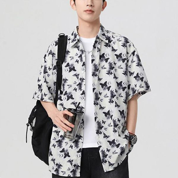 花蝶印花休閒襯衫短袖 - 2配色（限時特賣 - 5折） 幕峰MuFeng,男裝特賣,5折優惠,快閃活動,限時出清,網路購物,男裝品牌,超值優惠,時尚穿搭,2026特賣