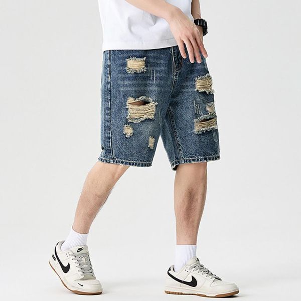 本川破洞五分牛仔短褲 - 1配色 幕峰MuFeng,牛仔短褲男,破洞牛仔褲,五分短褲,寬鬆短褲,潮牌短褲,夏季男短褲,街頭穿搭,設計感短褲,男裝下身