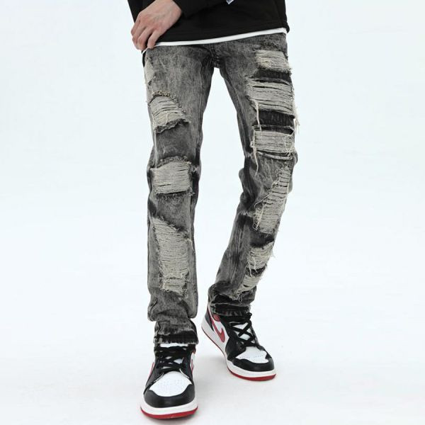 雄野拼接破洞牛仔長褲 - 1配色（限時特賣 - 4折） 幕峰MuFeng,男裝特賣,5折優惠,快閃活動,限時出清,網路購物,男裝品牌,超值優惠,時尚穿搭,2025特賣