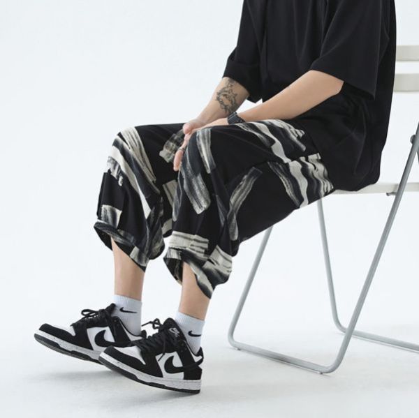 煙步休閒七分短褲 - 3配色（限時特賣 - 5折） 幕峰MuFeng,男裝特賣,5折優惠,快閃活動,限時出清,網路購物,男裝品牌,超值優惠,時尚穿搭,2025特賣