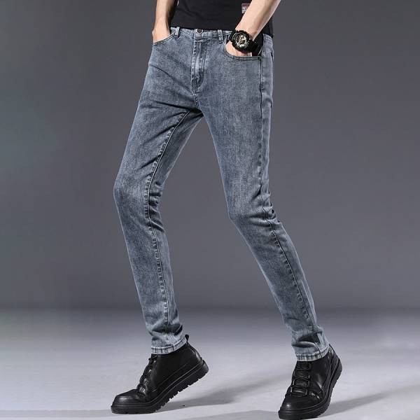 霧輝彈力修身牛仔長褲 - 1配色（限時特賣 - 5折） 幕峰MuFeng,男裝特賣,5折優惠,快閃活動,限時出清,網路購物,男裝品牌,超值優惠,時尚穿搭,2026特賣