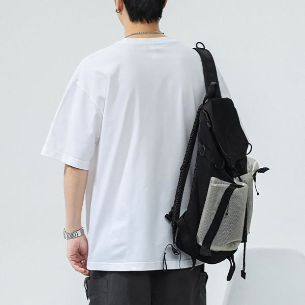 質純簡約寬鬆素色短袖 - 3配色（限時特賣 - 5折） 幕峰MuFeng,男裝特賣,5折優惠,快閃活動,限時出清,網路購物,男裝品牌,超值優惠,時尚穿搭,2025特賣