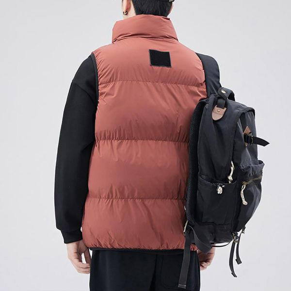 圓槓立領羽絨背心 - 3配色（限時特賣 - 4折） 幕峰MuFeng,男裝特賣,5折優惠,快閃活動,限時出清,網路購物,男裝品牌,超值優惠,時尚穿搭,2025特賣