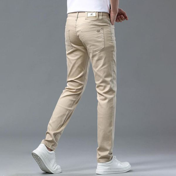 歐皇彈力修身牛仔長褲 - 1配色（限時特賣 - 5折） 幕峰MuFeng,男裝特賣,5折優惠,快閃活動,限時出清,網路購物,男裝品牌,超值優惠,時尚穿搭,2026特賣