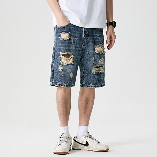 本川破洞五分牛仔短褲 - 1配色 幕峰MuFeng,牛仔短褲男,破洞牛仔褲,五分短褲,寬鬆短褲,潮牌短褲,夏季男短褲,街頭穿搭,設計感短褲,男裝下身