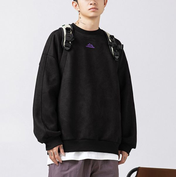 麂暖重磅潮流刺繡長袖 - 2配色（限時特賣 - 5折） 幕峰MuFeng,男裝特賣,5折優惠,快閃活動,限時出清,網路購物,男裝品牌,超值優惠,時尚穿搭,2025特賣