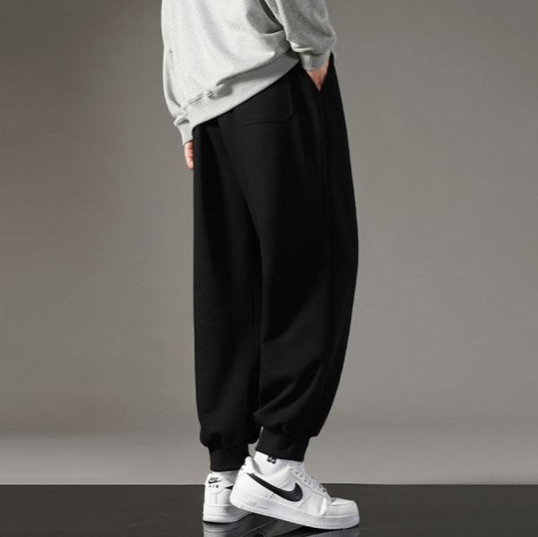 悠然寬鬆休閒束口長褲 - 2配色（限時特賣 - 5折） 幕峰MuFeng,男裝特賣,5折優惠,快閃活動,限時出清,網路購物,男裝品牌,超值優惠,時尚穿搭,2026特賣