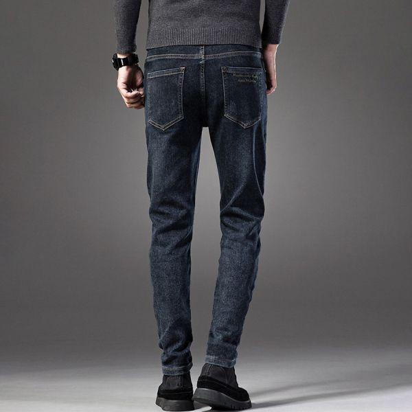 墨靛彈力刺繡直筒牛仔長褲 - 1配色（限時特賣 - 5折） 幕峰MuFeng,男裝特賣,5折優惠,快閃活動,限時出清,網路購物,男裝品牌,超值優惠,時尚穿搭,2026特賣