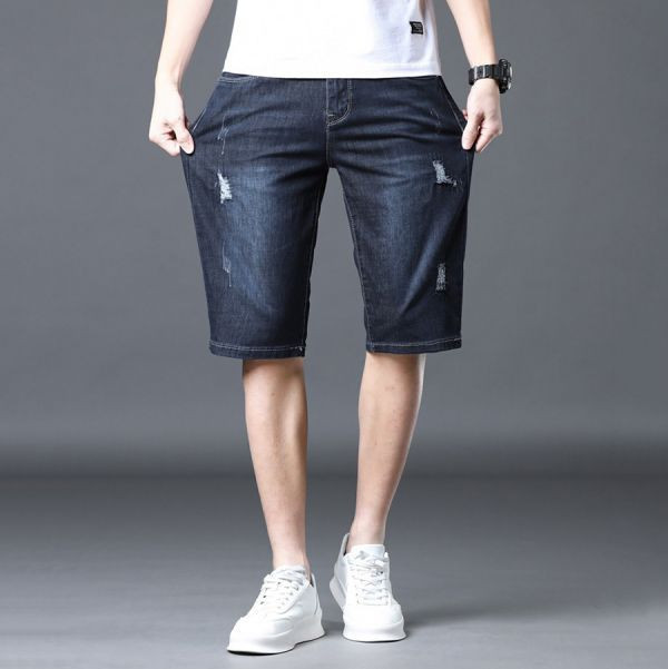 藏少彈力破洞牛仔短褲 - 1配色（限時特賣 - 5折） 幕峰MuFeng,男裝特賣,5折優惠,快閃活動,限時出清,網路購物,男裝品牌,超值優惠,時尚穿搭,2025特賣