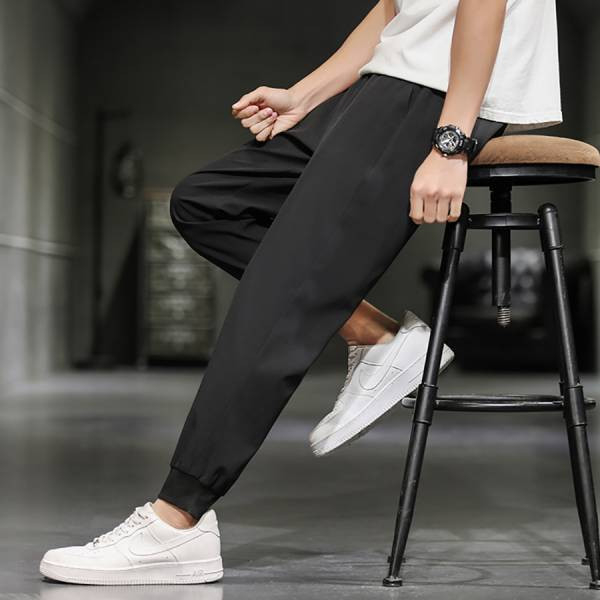 簡約居家休閒長褲（束口） - 2配色（限時特賣 - 5折） 幕峰MuFeng,男裝特賣,5折優惠,快閃活動,限時出清,網路購物,男裝品牌,超值優惠,時尚穿搭,2025特賣