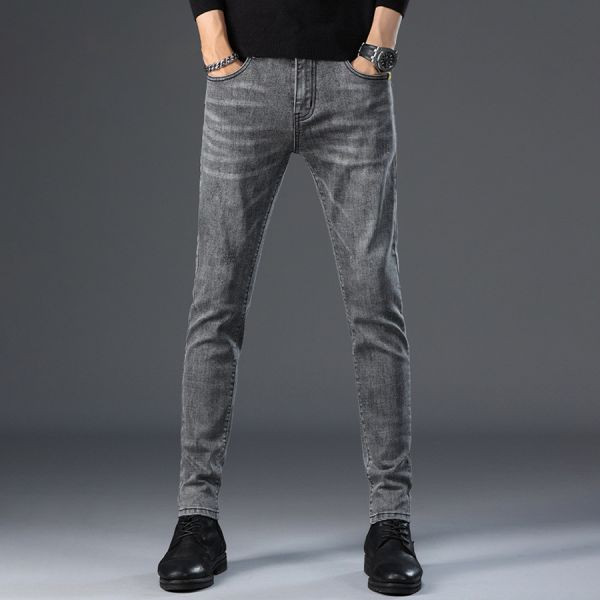 皇沙彈力修身牛仔長褲 - 1配色（限時特賣 - 5折） 幕峰MuFeng,男裝特賣,5折優惠,快閃活動,限時出清,網路購物,男裝品牌,超值優惠,時尚穿搭,2025特賣