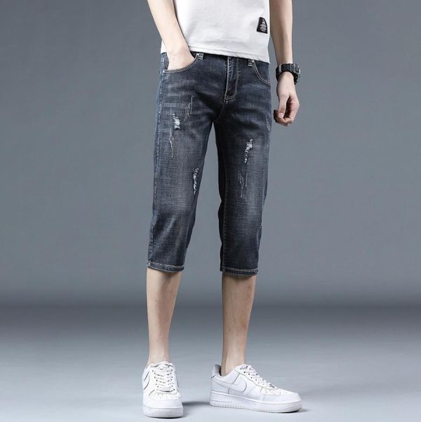 勁裂彈力修身刷破牛仔七分短褲 - 1配色 幕峰MuFeng,牛仔七分褲,刷破牛仔褲,修身短褲男,彈力牛仔褲,潮流短褲,夏季男裝,街頭穿搭,百搭短褲,單色款