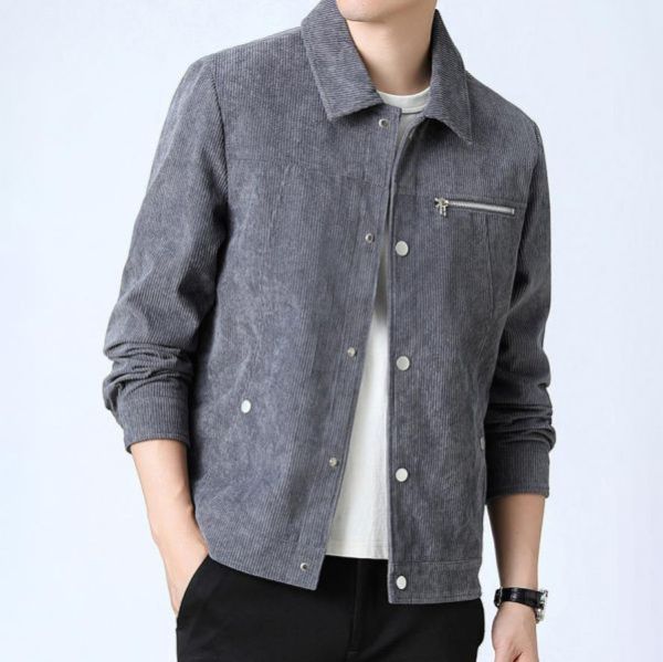 韵酷翻領排扣休閒外套 - 4配色（限時特賣 - 5折） 幕峰MuFeng,男裝特賣,5折優惠,快閃活動,限時出清,網路購物,男裝品牌,超值優惠,時尚穿搭,2025特賣