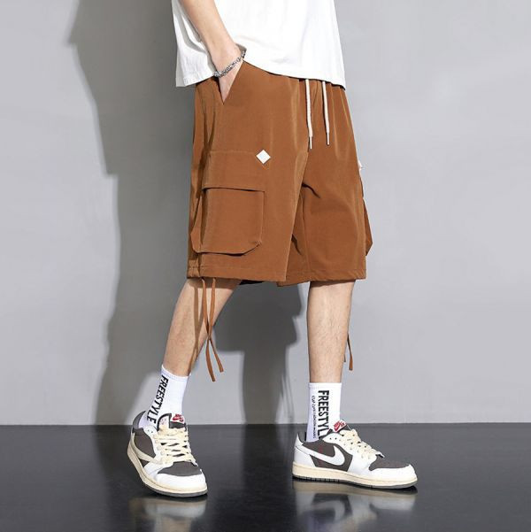 菱格工裝休閒短褲 - 2配色（限時特賣 - 5折） 幕峰MuFeng,男裝特賣,5折優惠,快閃活動,限時出清,網路購物,男裝品牌,超值優惠,時尚穿搭,2025特賣