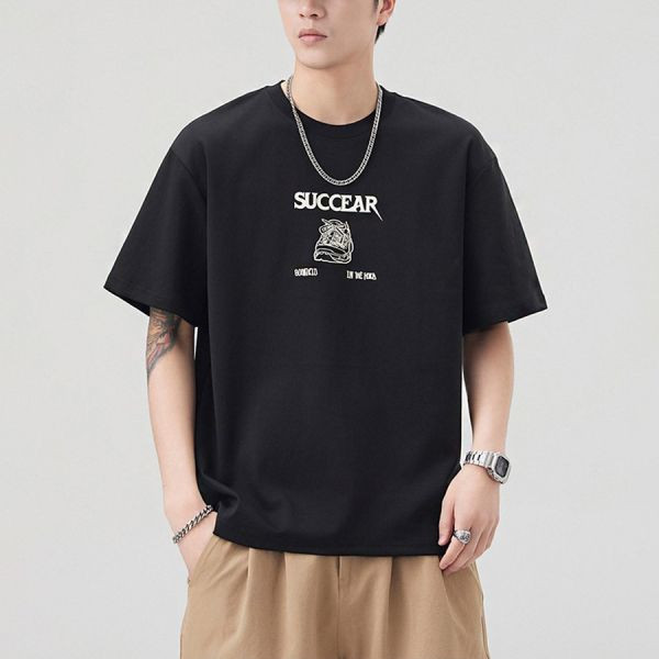 魂動重磅潮流立體印花短袖 - 2配色（限時特賣 - 5折） 幕峰MuFeng,男裝特賣,5折優惠,快閃活動,限時出清,網路購物,男裝品牌,超值優惠,時尚穿搭,2025特賣