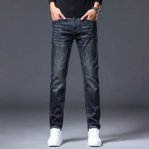 藍韻潮流直筒牛仔長褲 - 1配色 幕峰MuFeng,男士牛仔褲,藍色牛仔長褲,直筒牛仔褲,寬鬆版型牛仔,秋冬男裝穿搭,休閒百搭長褲,高端質感牛仔,日常牛仔褲推薦,潮流男士褲款
