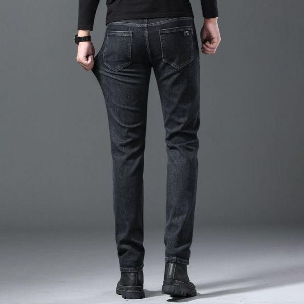 薰煙彈力修身牛仔長褲 - 2配色（限時特賣 - 5折） 幕峰MuFeng,男裝特賣,5折優惠,快閃活動,限時出清,網路購物,男裝品牌,超值優惠,時尚穿搭,2026特賣