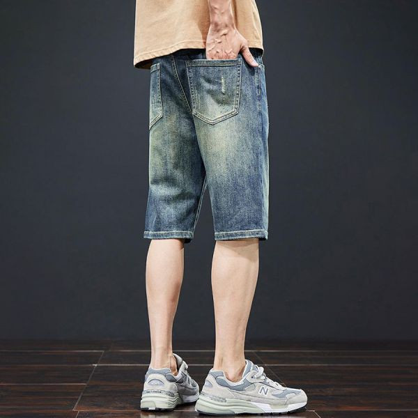 徜徉直筒五分牛仔短褲 - 2配色（限時特賣 - 5折） 幕峰MuFeng,男裝特賣,5折優惠,快閃活動,限時出清,網路購物,男裝品牌,超值優惠,時尚穿搭,2025特賣