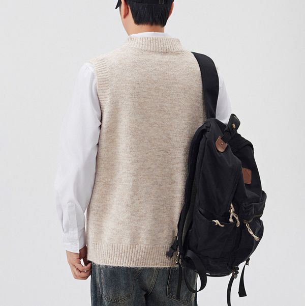 厚針潮流針織無袖毛衣背心 - 3配色 幕峰MuFeng,無袖背心,毛混紡上衣,針織打底,春秋層次穿搭,寬鬆版型,美式休閒,百搭背心,潮牌風格,長袖外搭用