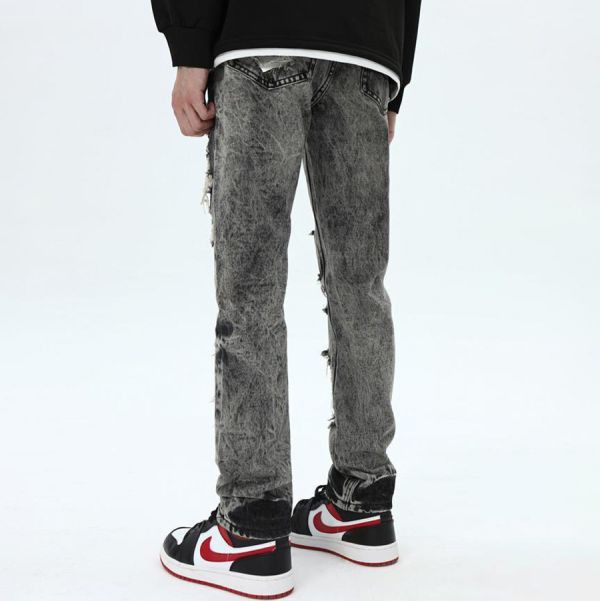 雄野拼接破洞牛仔長褲 - 1配色（限時特賣 - 4折） 幕峰MuFeng,男裝特賣,5折優惠,快閃活動,限時出清,網路購物,男裝品牌,超值優惠,時尚穿搭,2025特賣