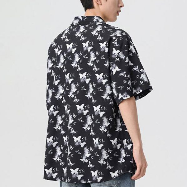 花蝶印花休閒襯衫短袖 - 2配色（限時特賣 - 5折） 幕峰MuFeng,男裝特賣,5折優惠,快閃活動,限時出清,網路購物,男裝品牌,超值優惠,時尚穿搭,2026特賣