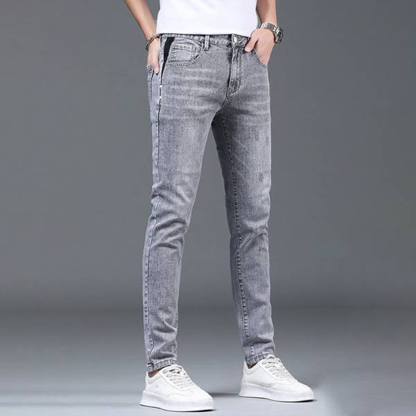 雪城彈力牛仔長褲 - 1配色（限時特賣 - 5折） 幕峰MuFeng,男裝特賣,5折優惠,快閃活動,限時出清,網路購物,男裝品牌,超值優惠,時尚穿搭,2025特賣