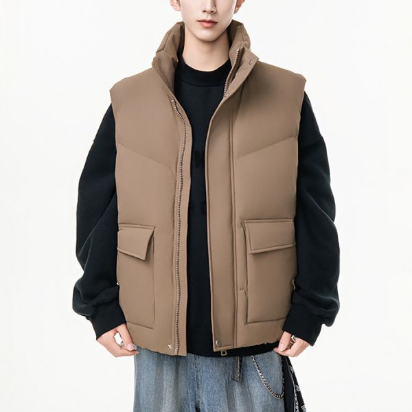 御界立領保暖休閒背心 - 3配色 幕峰MuFeng,立領馬甲,冬季外套,保暖背心,潮流男裝,休閒層次穿搭,防風立領設計,舒適保暖材質,簡約時尚風,男士造型外套