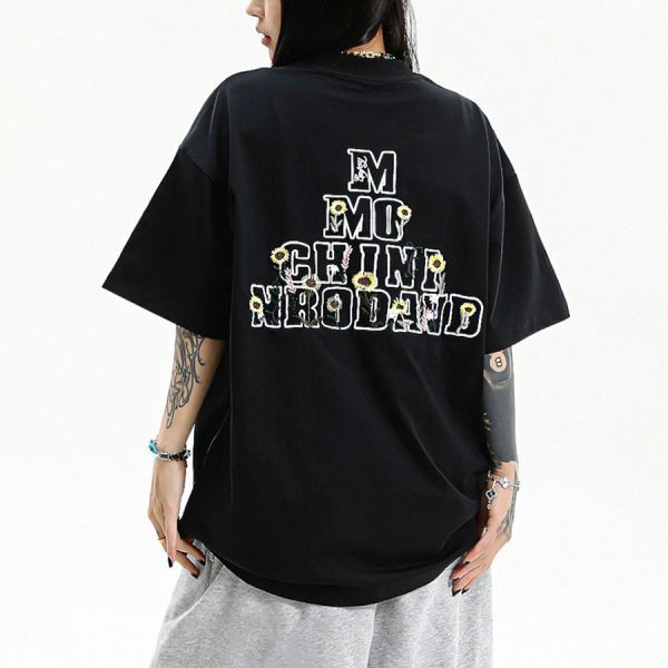 雛菊潮流刺繡短袖 - 3配色（限時特賣 - 5折） 幕峰MuFeng,男裝特賣,5折優惠,快閃活動,限時出清,網路購物,男裝品牌,超值優惠,時尚穿搭,2025特賣