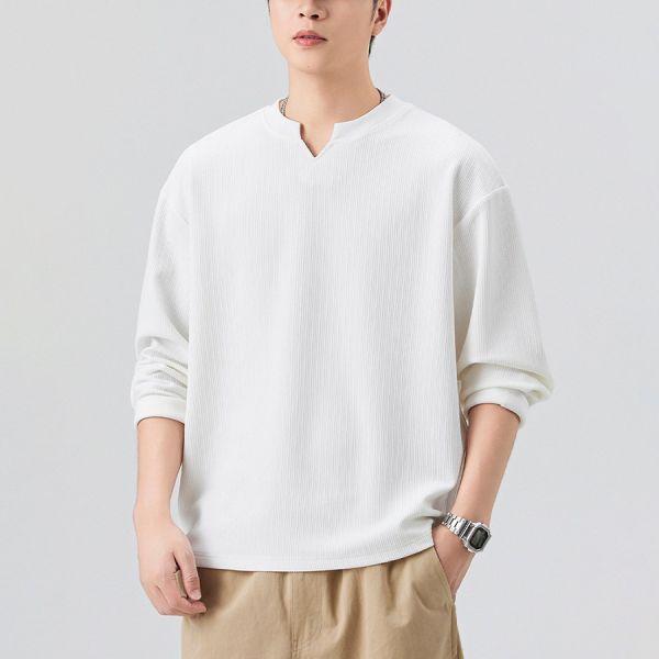 啟嶺小V開口圓領休閒長袖 - 3配色（限時特賣 - 5折） 幕峰MuFeng,男裝特賣,5折優惠,快閃活動,限時出清,網路購物,男裝品牌,超值優惠,時尚穿搭,2026特賣