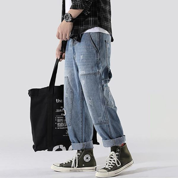 復流潮流拼接工裝直筒牛仔長褲 - 1配色（限時特賣 - 5折） 幕峰MuFeng,男裝特賣,5折優惠,快閃活動,限時出清,網路購物,男裝品牌,超值優惠,時尚穿搭,2025特賣