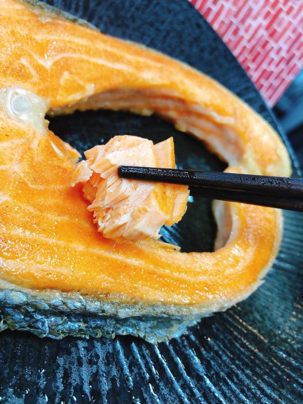 鮭魚輪切 