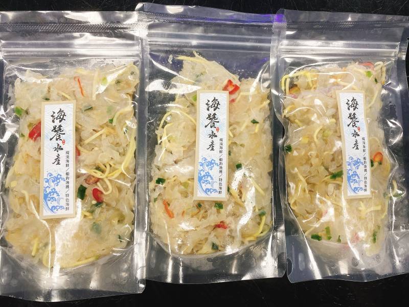 涼拌海蜇皮 