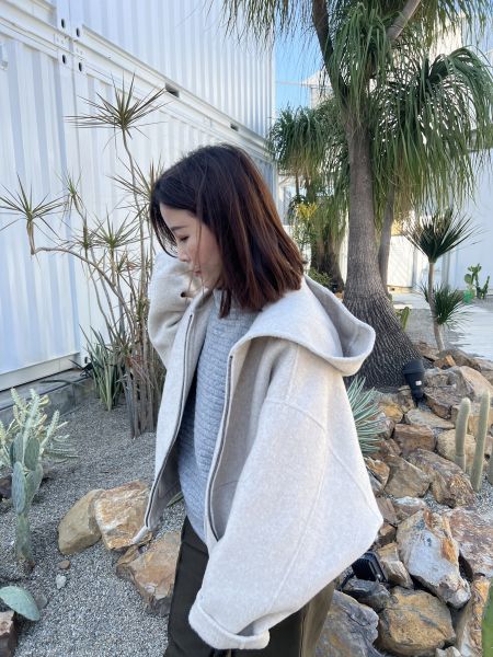 Hn130.必買可愛羊絨帽斗篷手工大衣 