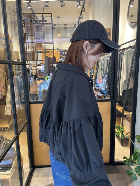 Ap419.可愛抓皺輕量短風衣 