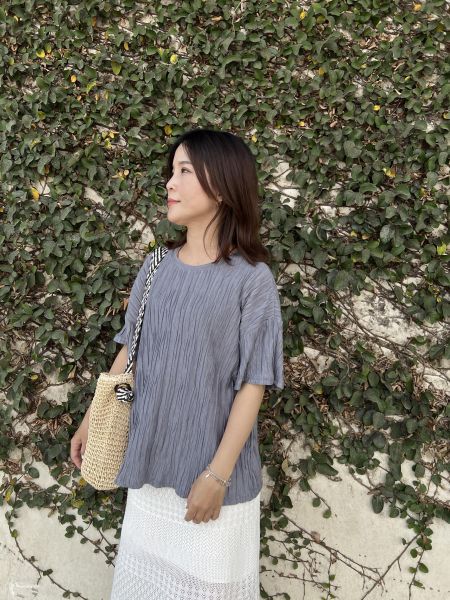 Ap408.質感檔口皺摺慵懶上衣 