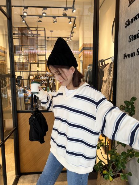 Dc108.室友共穿/清新v領寬條大學t! 