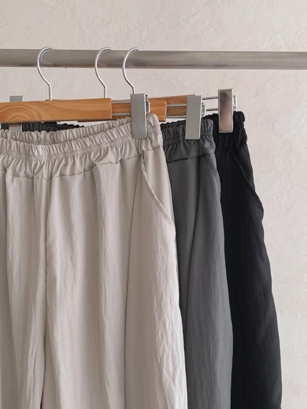 Ai19.愛牌家空氣感輕量弧度神褲 