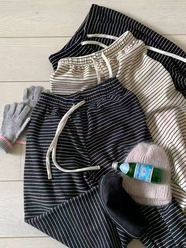 Dm121.跌破眼鏡的顯瘦條紋舒服褲 