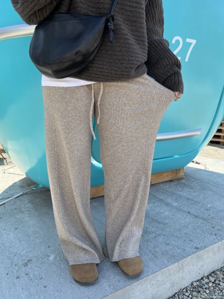 Hm132.親膚長腿針織神褲 