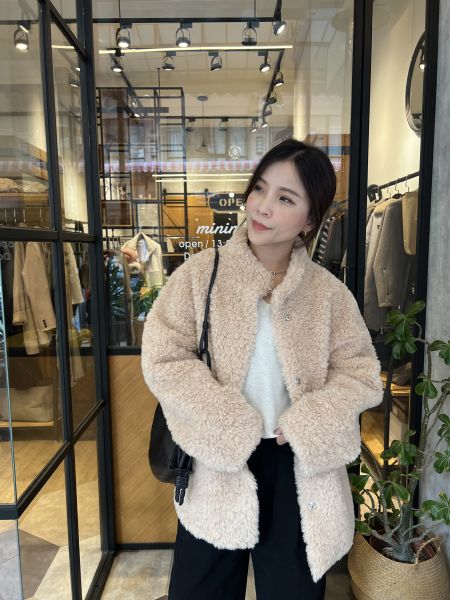 Hn123.歐膩必備毛毛外 