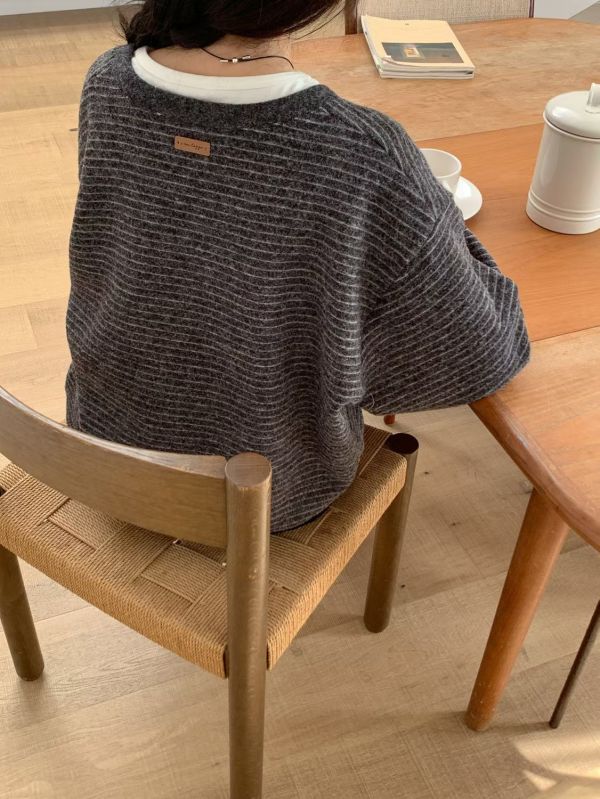 Hn112.設計師檔口超美柔軟條紋上衣 