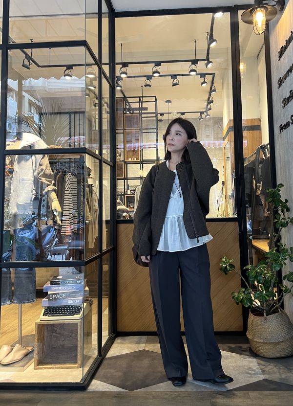 Nn124.超愛的設計師檔口厲害剪裁毛呢外 