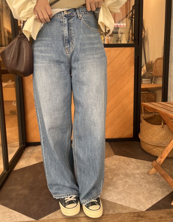 At912.p牌家好穿刷色牛仔寬褲 