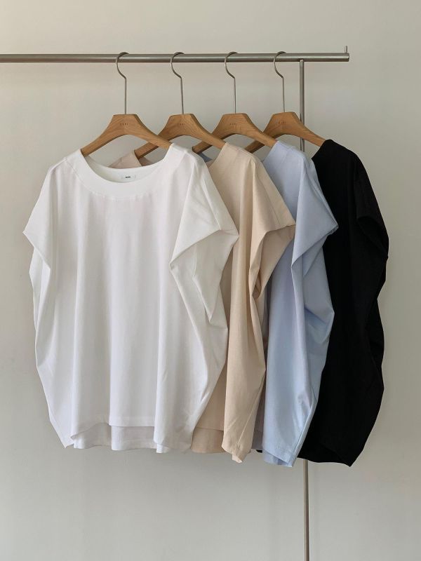 Ap412.質感愛牌家特殊料斗篷上衣 