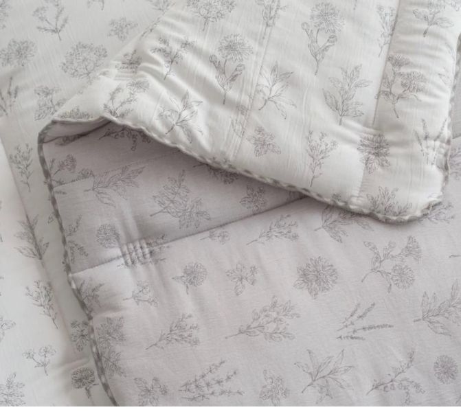 Kg95.手繪風印花四季被/藕粉 