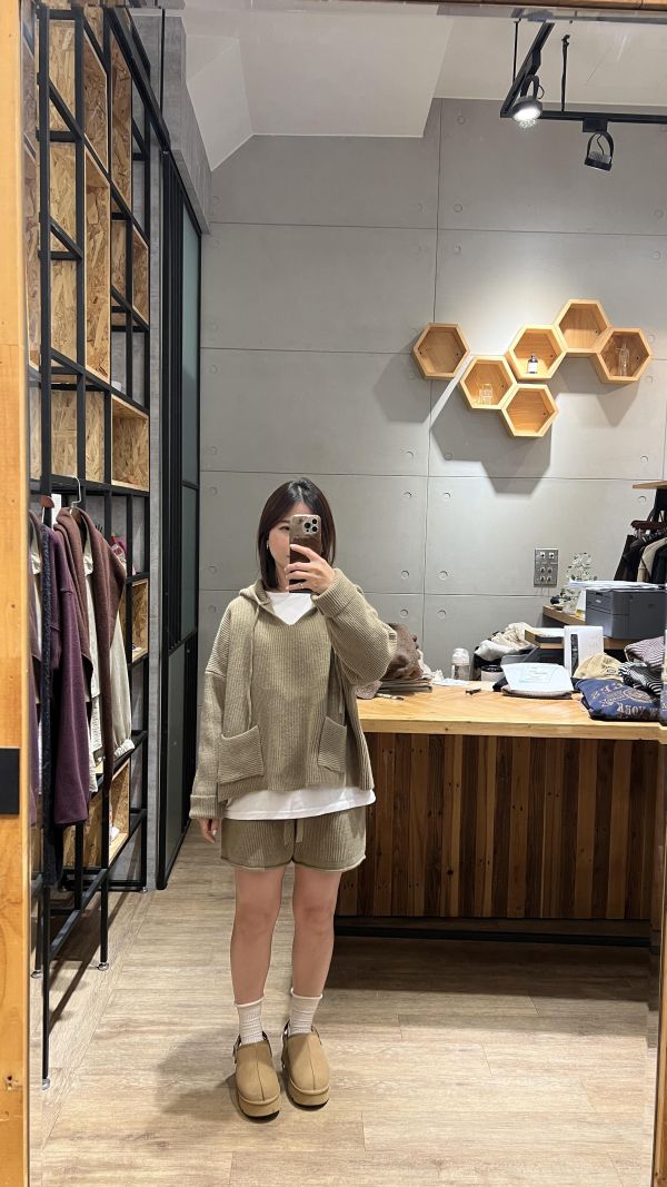 sp125.超Q連帽毛衣+短褲套裝/駝 