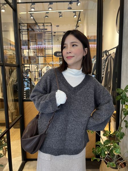 Jn105.必買軟綿v領羊毛毛衣 