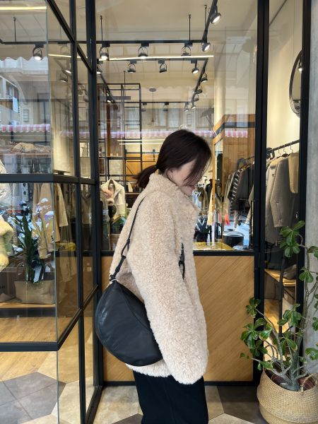 Hn123.歐膩必備毛毛外 