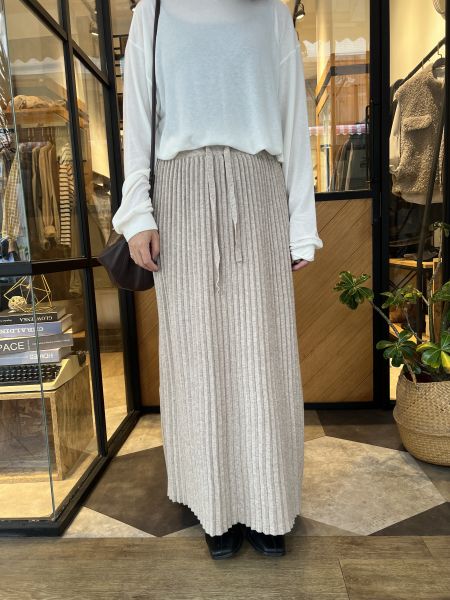 Dc113.不挑人質感S家針織細摺裙 